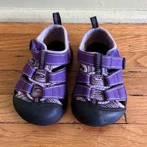 Purple Toddler Keen’s, size 5